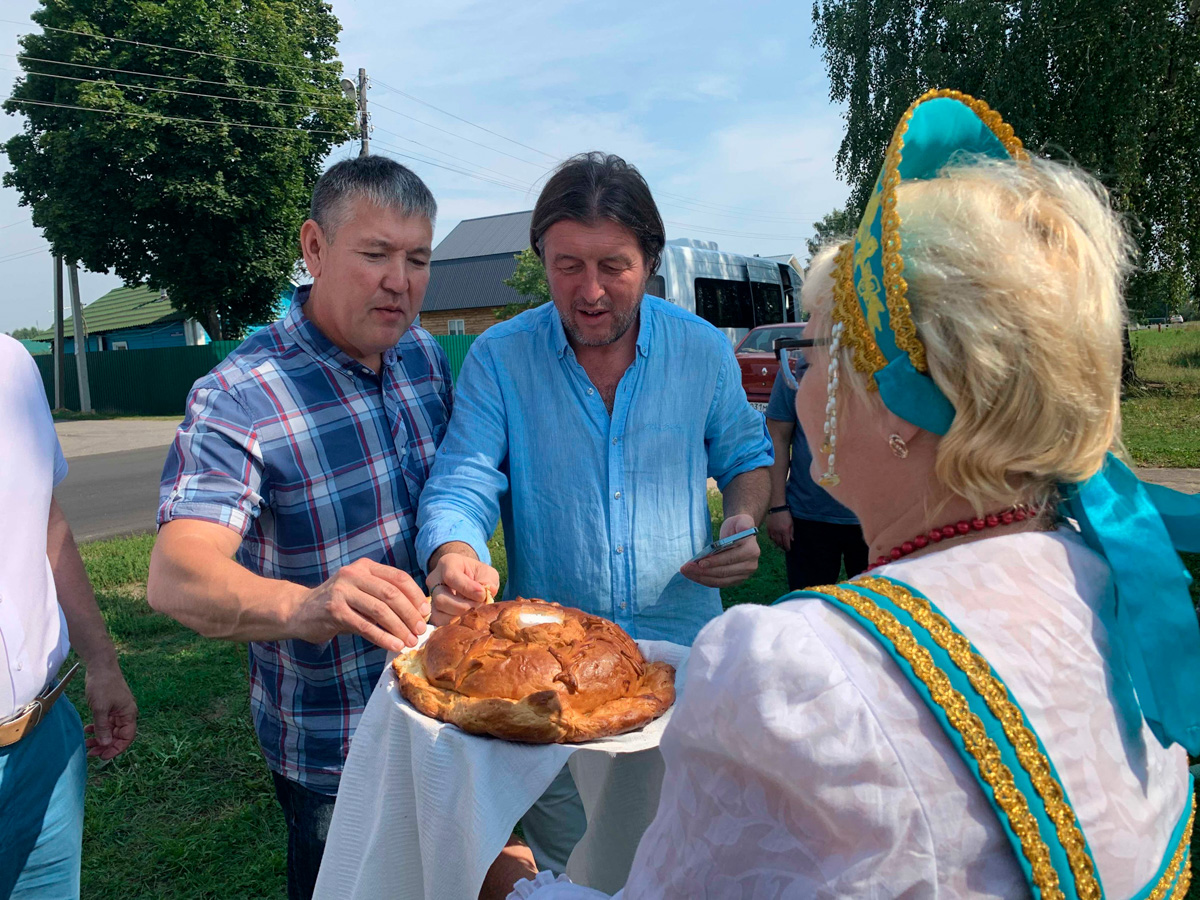 Завтра вам срочно надо будет зайти на сайт «Самая красивая деревня Владимирской области» и поддержать участников — онлайн-конкурс стартовал.
