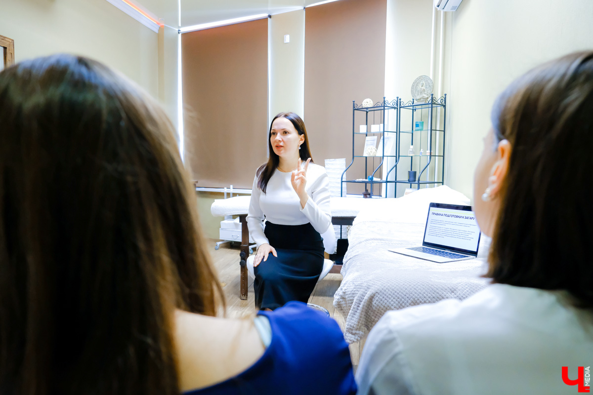 Наталия Воронцова провела полнодневный обучающий практикум для сотрудниц клиники «Лавиани» и поделилась секретами борьбы с пигментацией кожи.