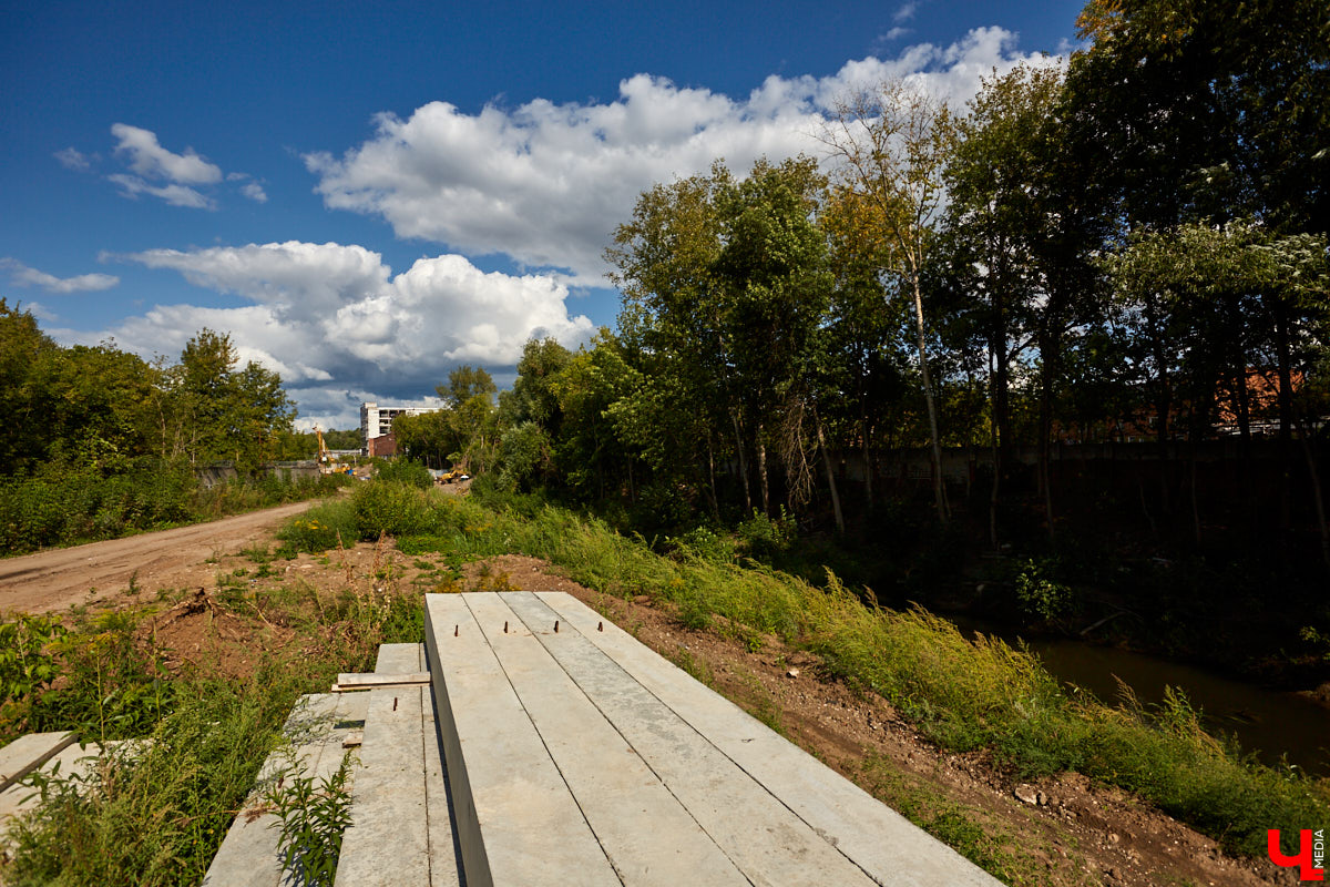 Владимир «лечат» от пробок и небезопасных перекрестков. А что еще творится с дорогами в 33-м регионе? Собрали подборку самых актуальных перемен.