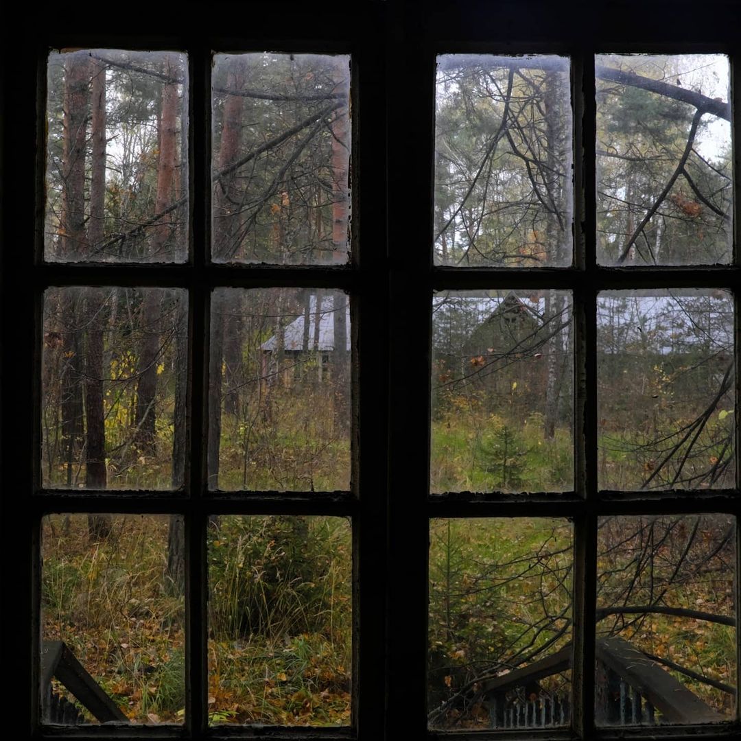 Знаете, что представляет из себя детская дача? Изучаем забытую, но хорошо сохранившуюся заброшку под Владимиром с индустриальным туристом Михаилом @abandonedvintage.