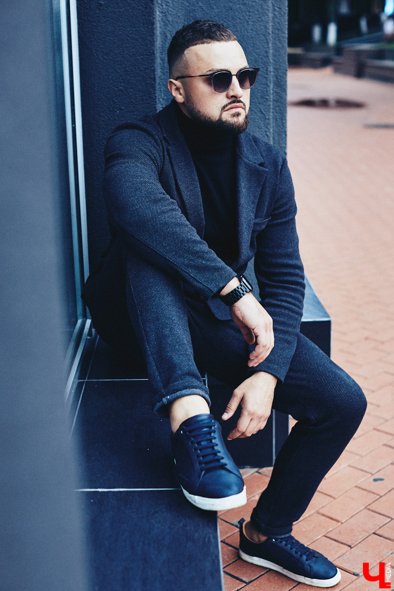 Оценили деловой стиль блогера и риелтора Владислава Брагина.