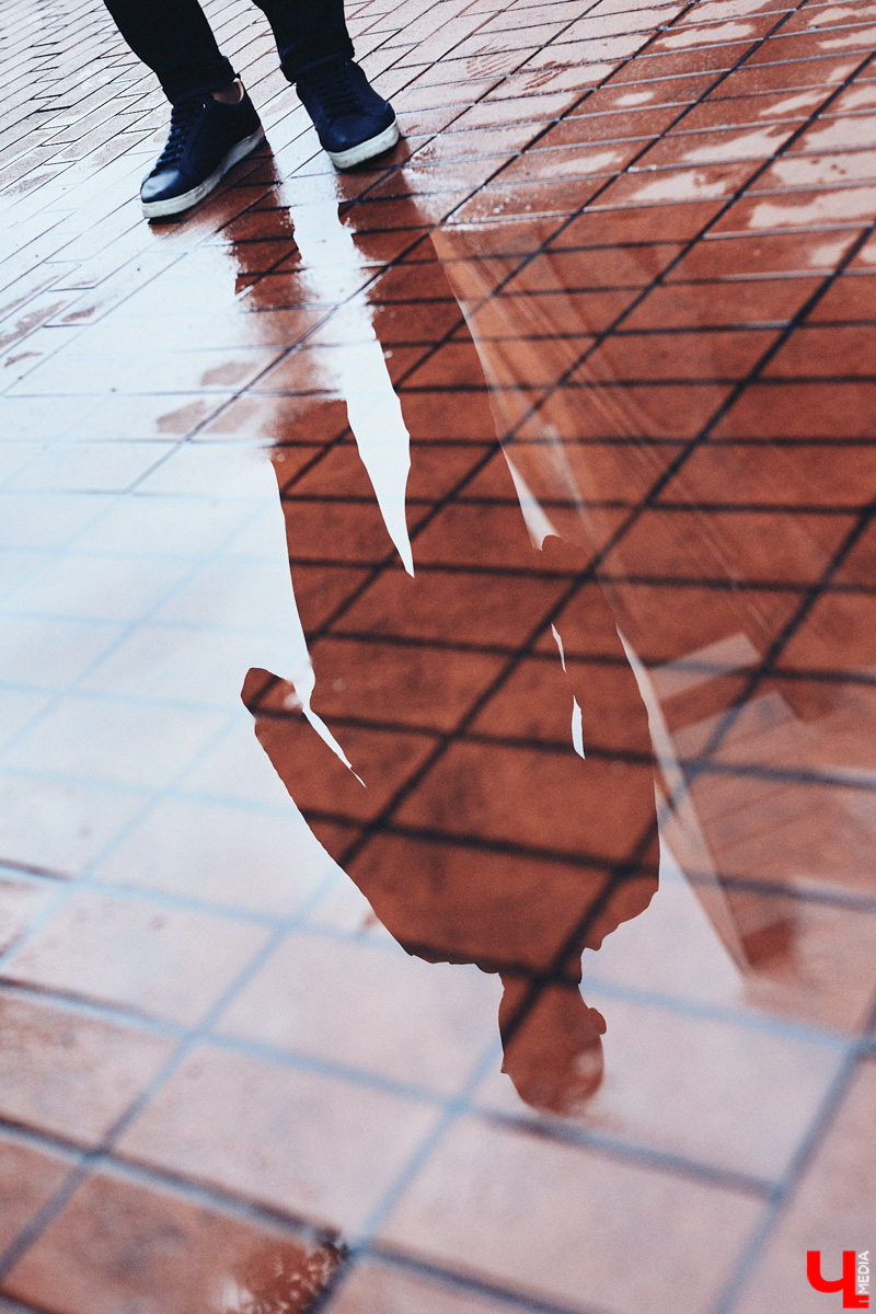 Оценили деловой стиль блогера и риелтора Владислава Брагина.