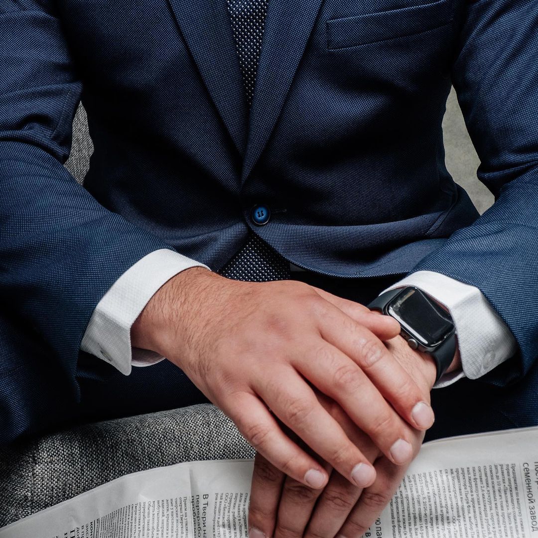 Оценили деловой стиль блогера и риелтора Владислава Брагина.