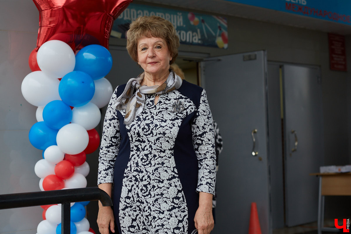 В этом году 18 тысяч первоклассников получили подарки от группы компаний «DeLavant», а также узнали о начале творческого конкурса и запуске космической продукции владимирским хлебозаводом.