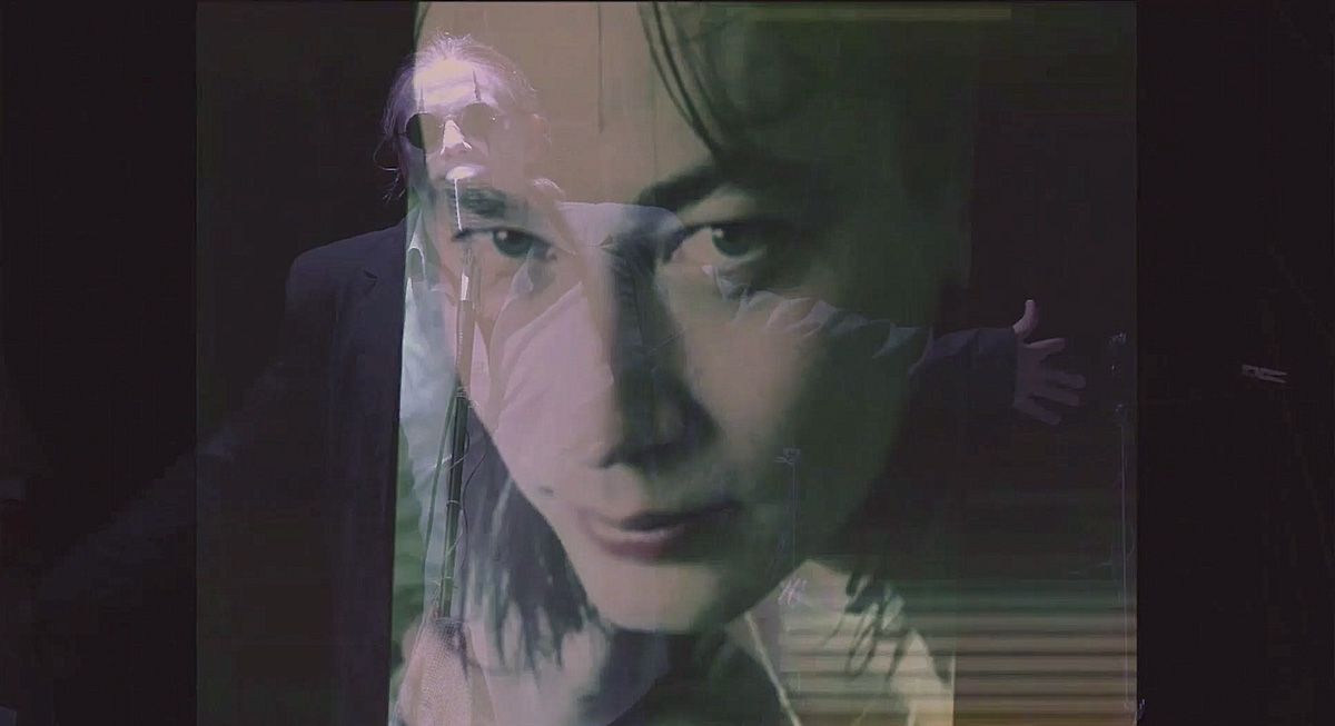 Когда год назад на владимирской сцене появился проект с замысловатым названием «Семён и Хор Блаженных имени Ф. М. Достоевского», мало кто обратил на него внимание. А ведь проект организовал Семён Здесь, в прошлом лидер и солист владимирской группы «Партизаны против PR», а еще раньше – группы «Дали».