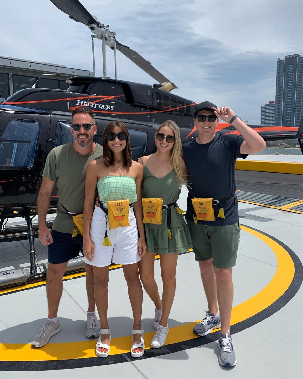 Юлия Фокина, ныне Бэггс, из Владимира переехала жить в самый теплый штат Австралии в 2019 году. Любовь к жизни и путешествиям она транслирует через свои соцсети — Instagram и YouTube-канал. Быть может, именно этот лайфстайл помог ей обрести работу мечты в туристической сфере, найти любовь и выйти замуж за известного радиоведущего?