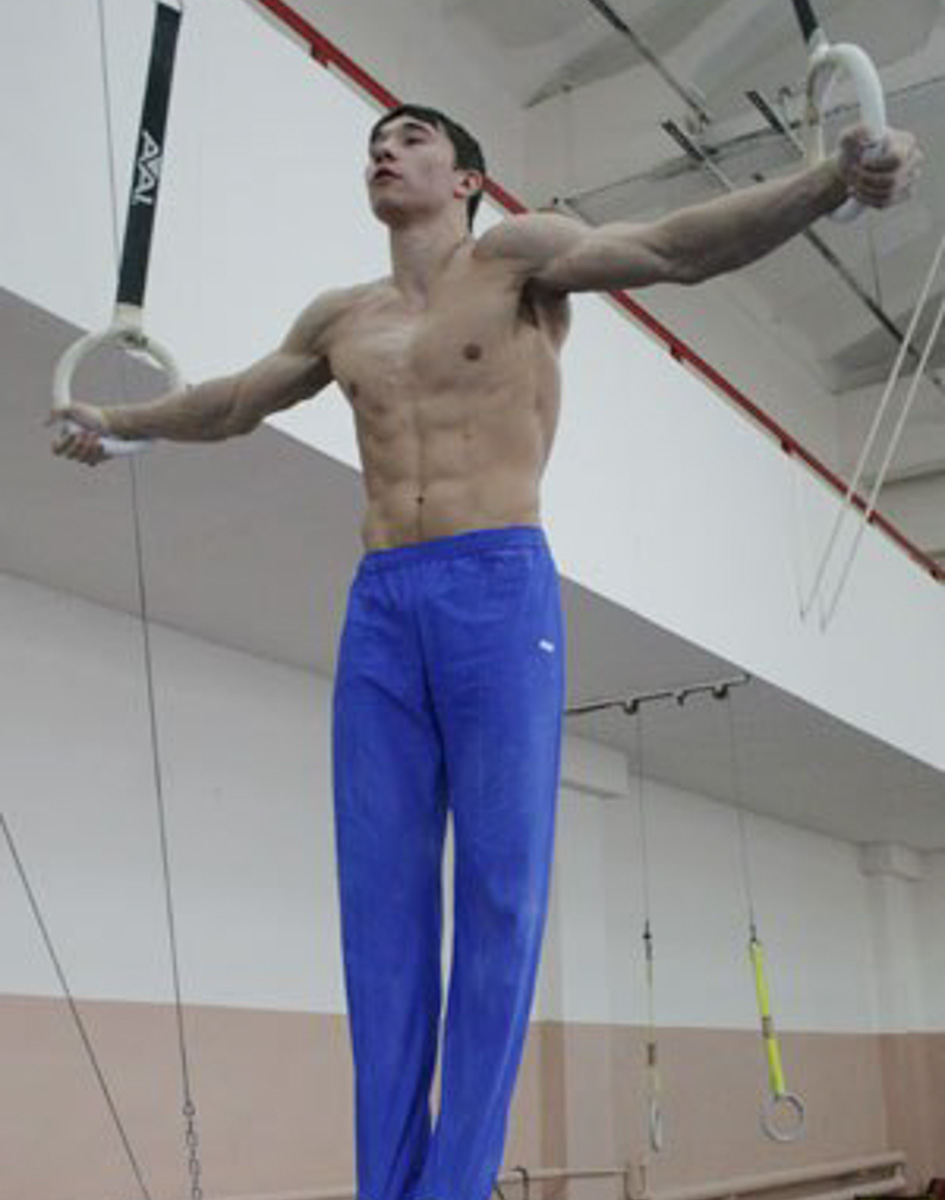 Как-то незаметно прошло 60-летие одного из мест, где растут городские легенды. В 1961-м году во Владимире открыли детскую гимнастическую школу. Мы решили вспомнить знаменитых спортсменов, которые с ее порога шагнули в мировую историю спорта.