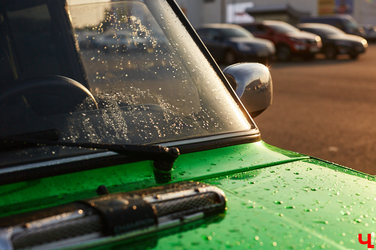 По Владимиру тюнингованные «Жигули» разъезжают около десяти лет, а не так давно сменили владельца - за рулем заметного средства передвижения теперь девятнадцатилетний студент колледжа Максим Ширкунов.