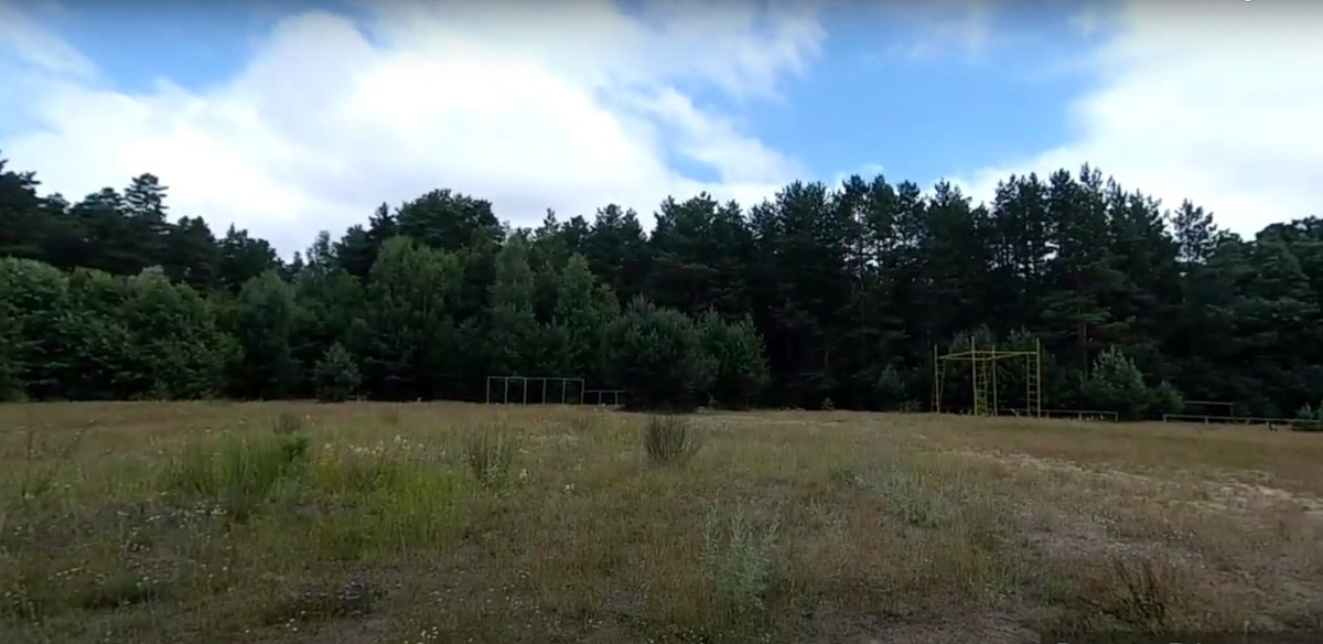 Видеоблогер Михаил Слуцкий побывал в заброшенном пионерлагере «Чайка». Он поделился с нами кадрами и впечатлениями от посещения этого объекта.