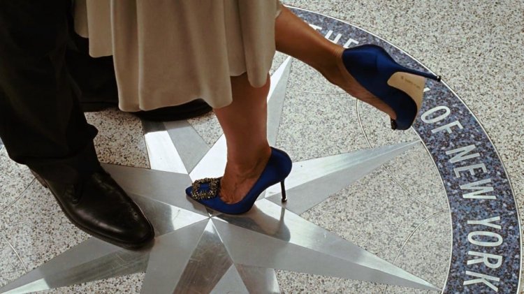 Пока фанаты ждут нового сезона «Секса в большом городе», мы со стилистом Ириной Безбородовой и очаровательной Екатериной Лебедь отправились на шопинг. И попробовали повторить культовые образы Кэрри Брэдшоу. Спойлер: у нас получилось!