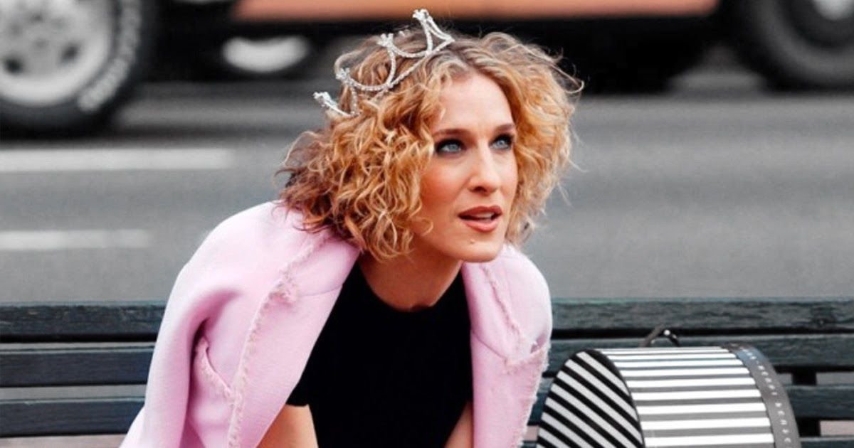 Пока фанаты ждут нового сезона «Секса в большом городе», мы со стилистом Ириной Безбородовой и очаровательной Екатериной Лебедь отправились на шопинг. И попробовали повторить культовые образы Кэрри Брэдшоу. Спойлер: у нас получилось!