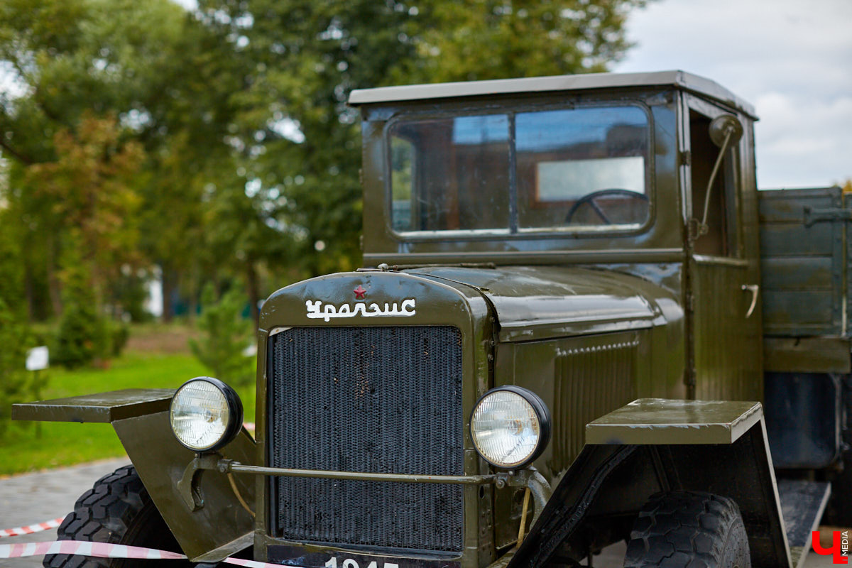 Обзор новостей об обновлениях в парках и скверах Владимира.