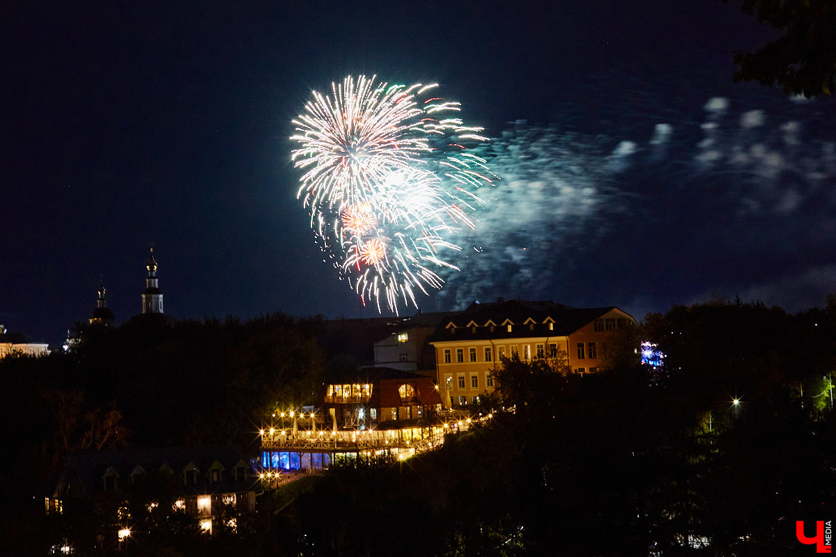 Музыкальные представления, спортивные состязания, всевозможные мастер-классы и многое другое: самые яркие моменты главного события города в материале «Ключ-Медиа».