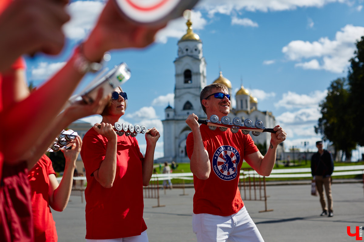 Музыкальные представления, спортивные состязания, всевозможные мастер-классы и многое другое: самые яркие моменты главного события города в материале «Ключ-Медиа».