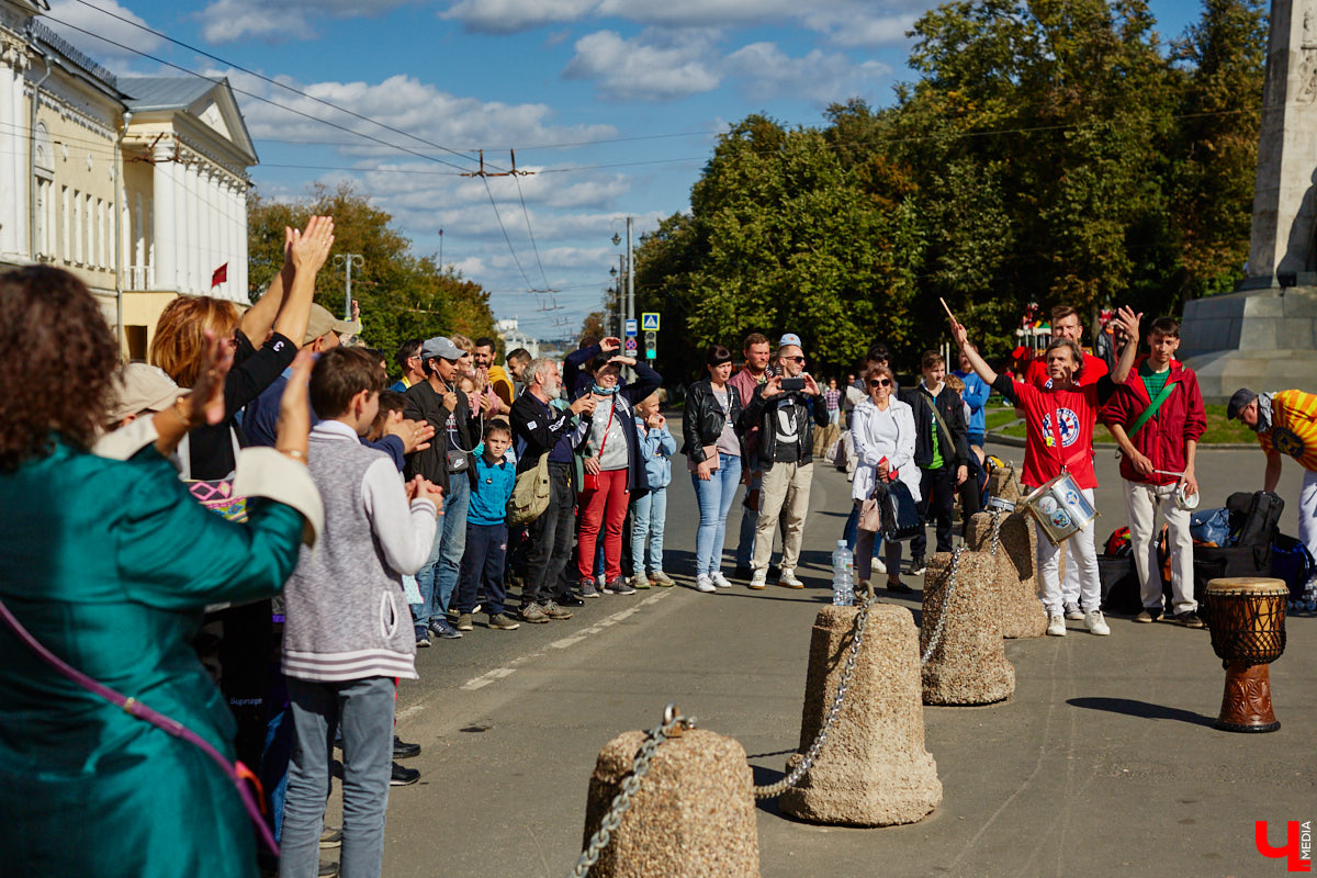 Музыкальные представления, спортивные состязания, всевозможные мастер-классы и многое другое: самые яркие моменты главного события города в материале «Ключ-Медиа».