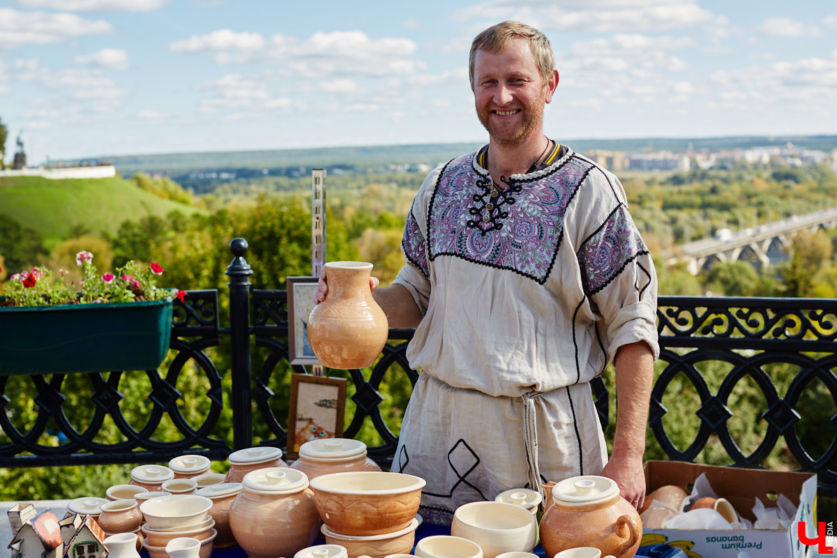 Музыкальные представления, спортивные состязания, всевозможные мастер-классы и многое другое: самые яркие моменты главного события города в материале «Ключ-Медиа».