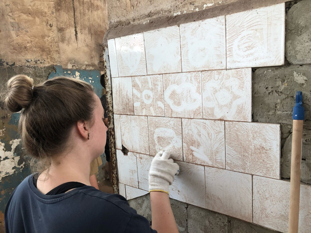 Театр многогранен, и, наконец-таки, во Владимире он начинает свое развитие с появлением «ТТ Завода». Проекта, который заявит о себе спектаклем в заброшенном помещении ТЭЦ и продолжит удивлять горожан сайт-специфик постановками.