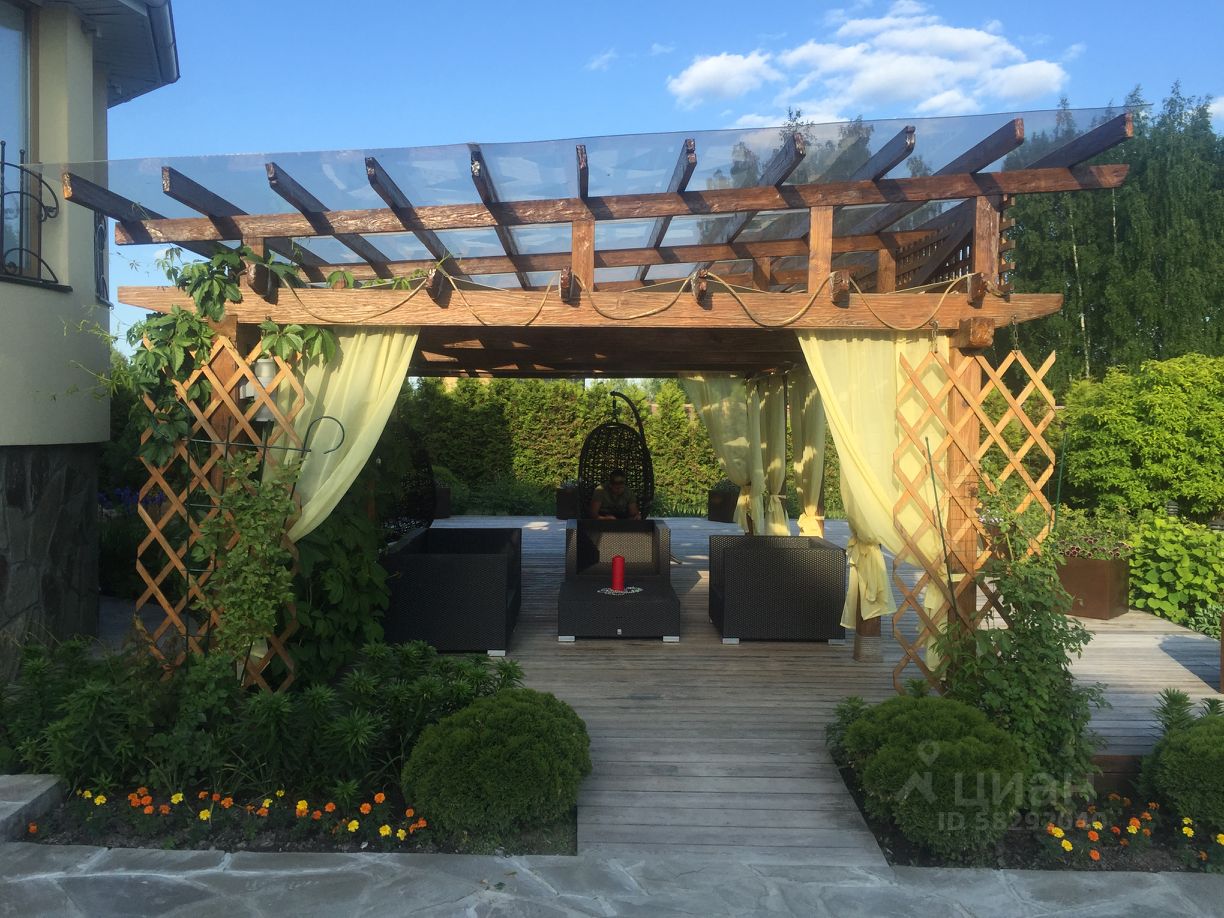 Особняк, который стоит как самый дорогой в России Ferrari, — да, это роскошь. Но он такой не один. «Ключ-Медиа» собрал для вас 5 элитных вариантов, которые можно найти на владимирском рынке недвижимости.