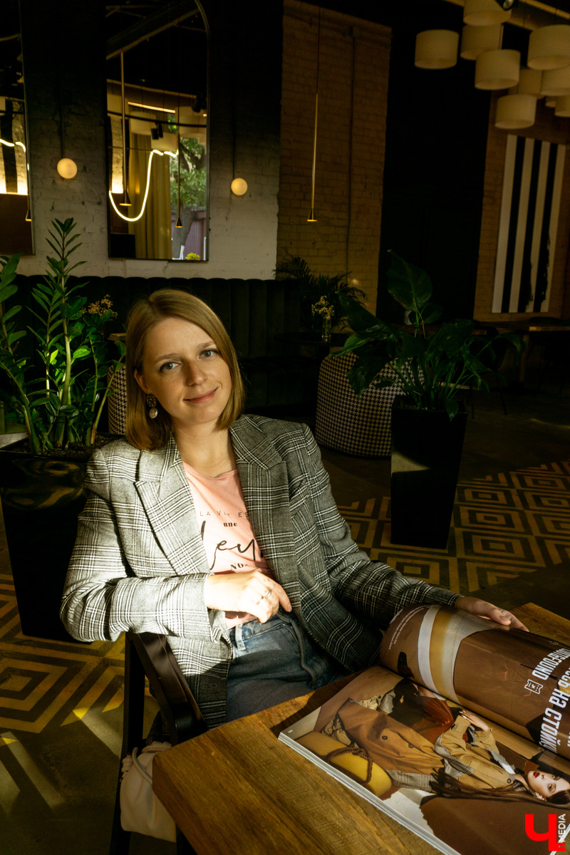 Как стать моделью во Владимире? С чего начать и куда карьера приведет? Разбираемся с директором владимирского филиала модельного агентства «SIGMA» Юлией Пичугиной.