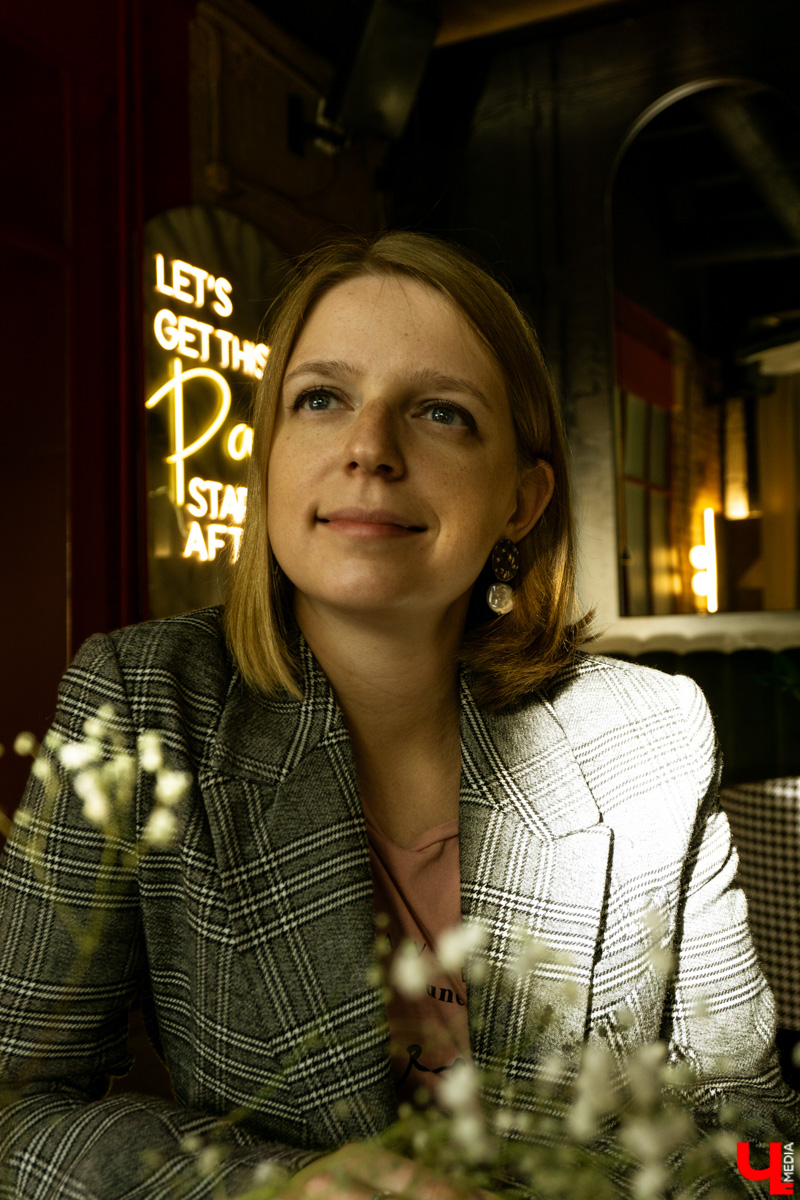 Как стать моделью во Владимире? С чего начать и куда карьера приведет? Разбираемся с директором владимирского филиала модельного агентства «SIGMA» Юлией Пичугиной.