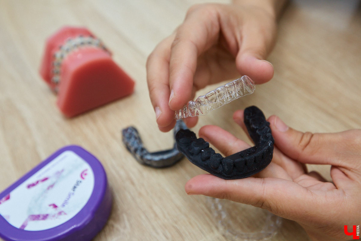 Здоровая и ровная улыбка доступны в любом возрасте. Профессионалы помогут достичь этого, подобрав элайнеры или брекет-систему. С чего начать, как проходит лечение и какова его стоимость — в разговоре со специалистом стоматологии «Лавиани».