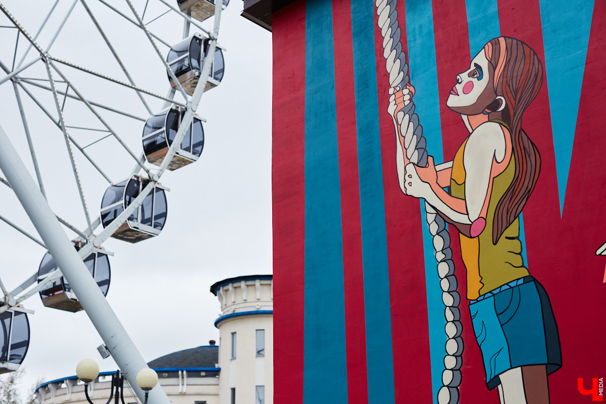 В этот раз на карте городских арт-обновлений — только крупные работы. Собрали топ-4 фасада с мотивами спорта, любви и мечты в Центральном парке, Перекопском городке, на улицах Университетской и Строителей.