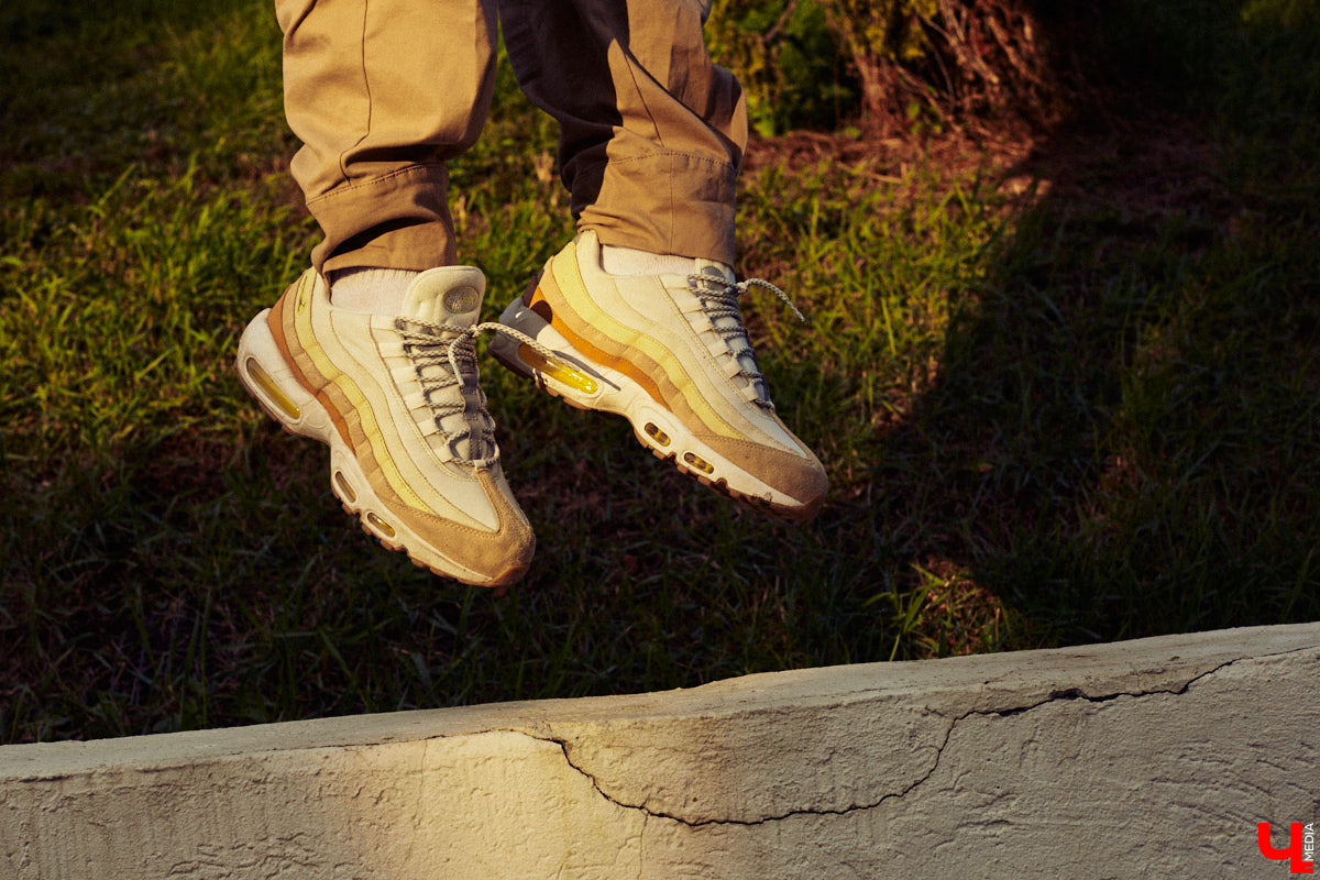 Кислотные оттенки, пальцы в перстнях и волосы цвета «фламинго». Иван Бакалейский делится историями об импульсивном шопинге на 70 тысяч рублей и поясняет за бренды.