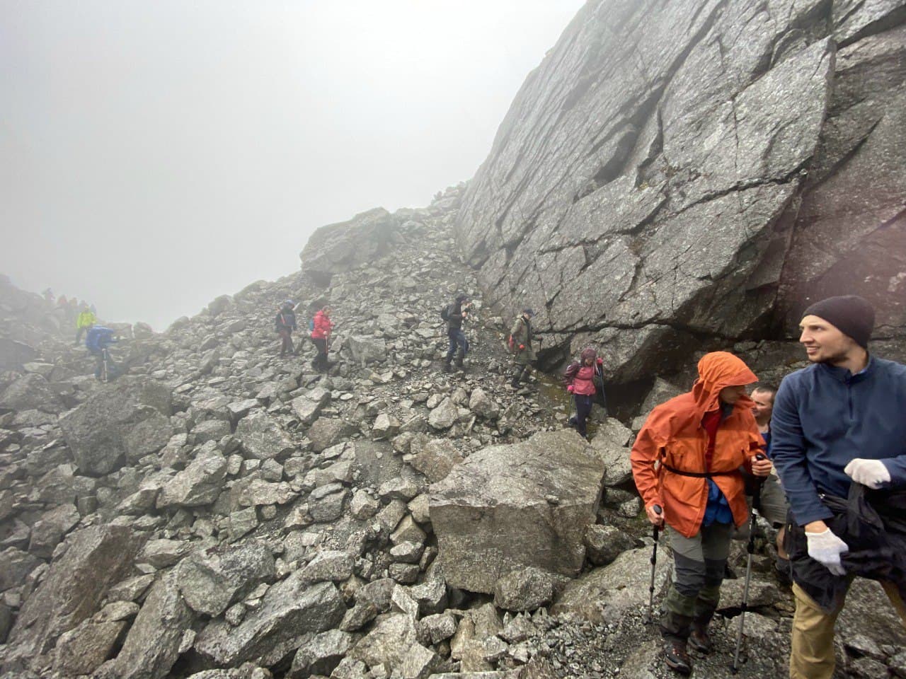 Андрей Дубровский, автор фильма о развале ВТЗ, рассказал о своем экстремальном походе в Хибины.