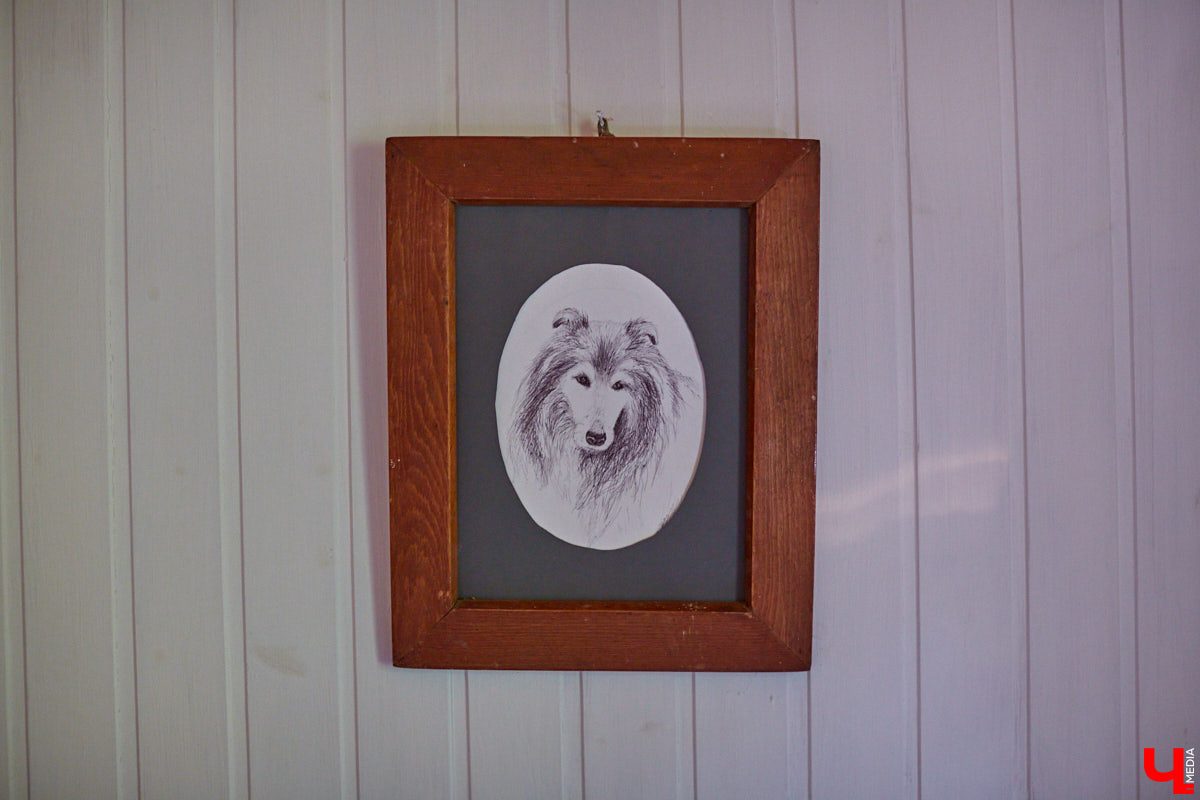 Ольга Журавлева, организатор первого в России международного фестиваля прядения и ткачества, пустила нас в свой очаровательный домик, где хранится много вещей с историей!