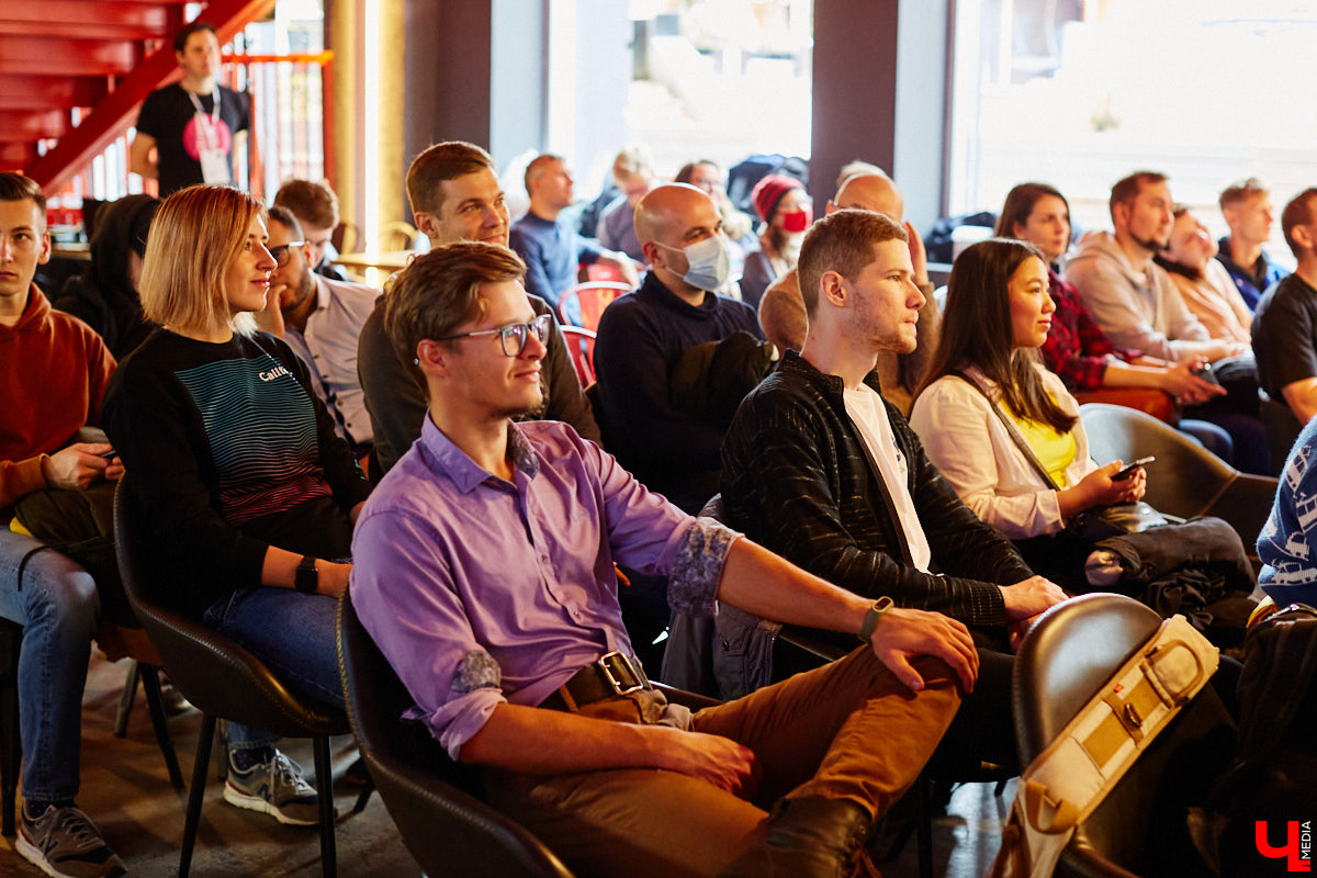В выходные прошел второй владимирский урбанистический фестиваль от общественного движения «Владимир будущего». Там искали решения наболевших проблем города. О результатах активистов — в фоторепортаже «Ключ-Медиа».