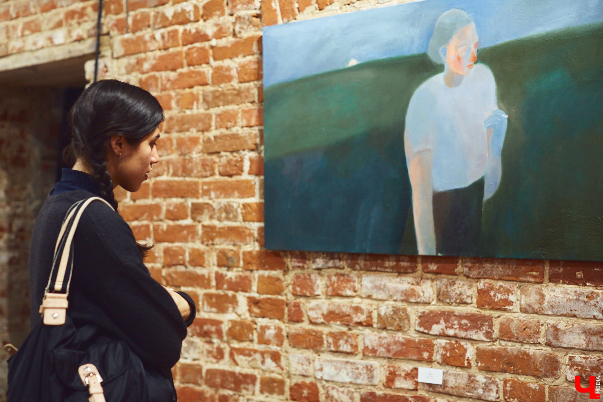 Во владимирском ЦСК вновь ожило галерейное пространство. Сейчас там представлена выставка работ местной художницы Люси Соловьевой и нижегородского автора Димы Жукова. Экспозиция предлагает зрителям отдохнуть от смысловой нагрузки, а потому называется «Зоны отдыха».