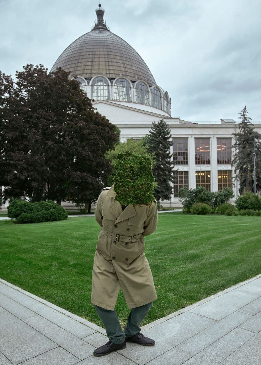 Скрытые смыслы украшают контент, и благодаря проработке концепта снимки переходят из категории «повседневный щёлк» в «настоящее творчество». Разберемся в тонких материях с владимирскими авторами, не боящимися создавать фотографии вне коммерческих стандартов.