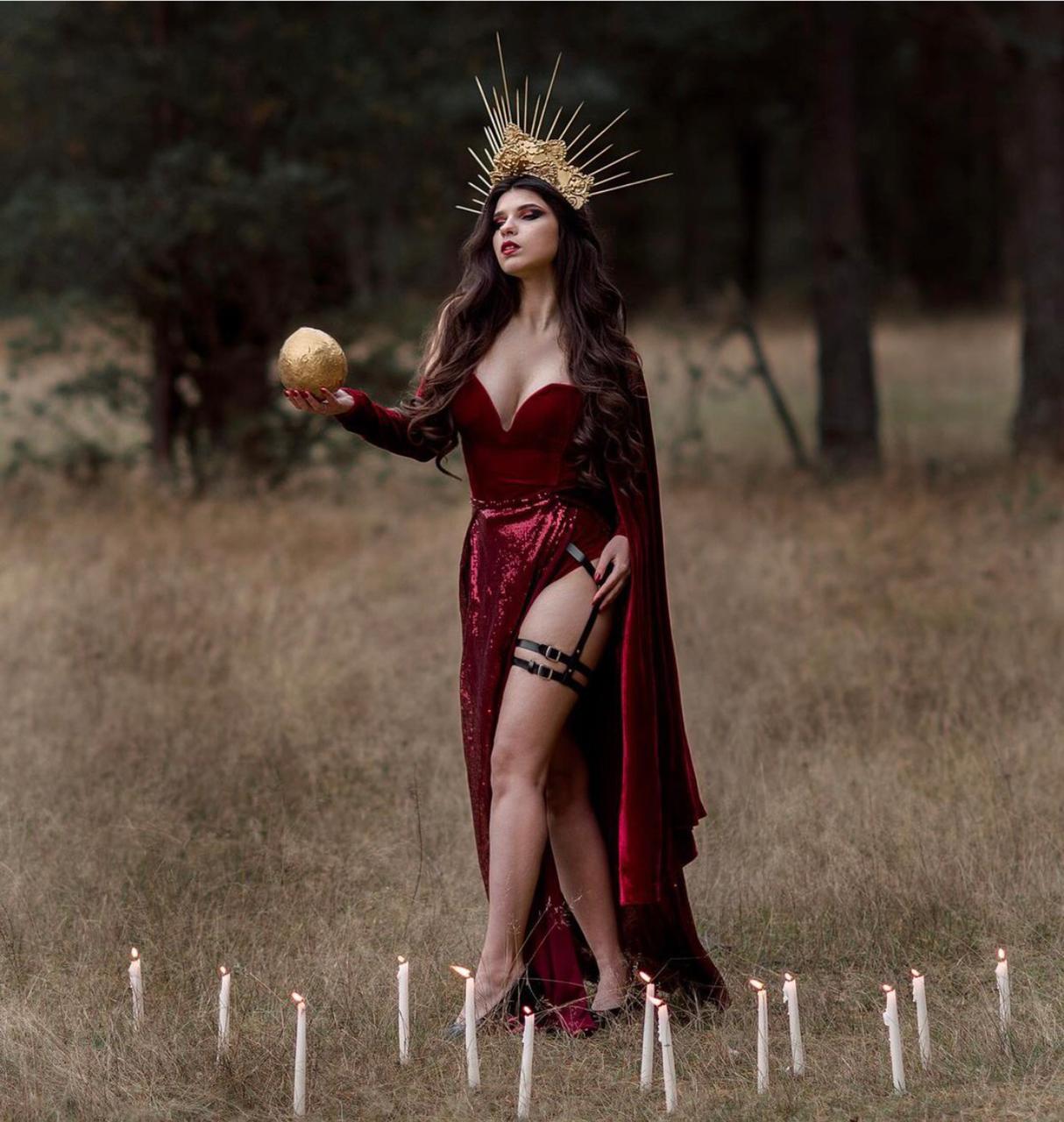 Не хватает в жизни сказки? На такой случай «Ключ-Медиа» подготовил для вас волшебную подборку с участием владимирских фей, принцесс, ведьм, цариц и эльфиек.