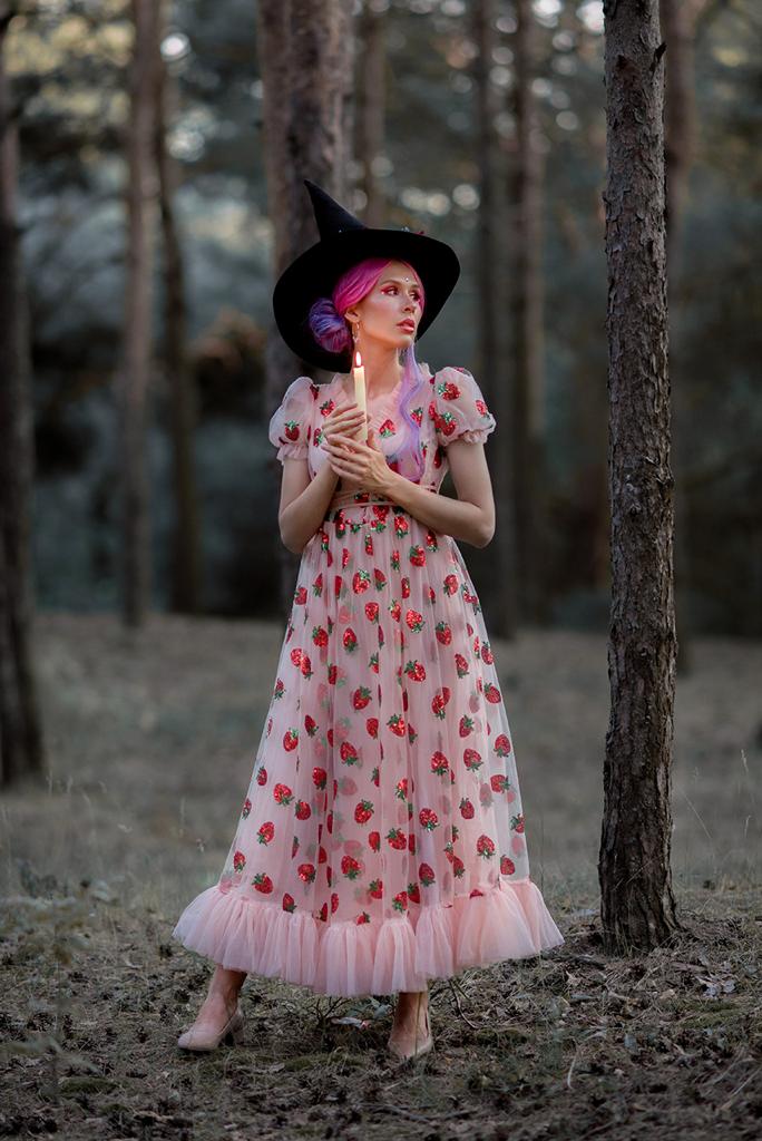 Не хватает в жизни сказки? На такой случай «Ключ-Медиа» подготовил для вас волшебную подборку с участием владимирских фей, принцесс, ведьм, цариц и эльфиек.