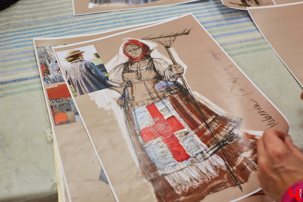 Пока Борис Гунин мечтает о параллельном ремонте, открытых дверях и создании вокруг театра нового городского арт-пространства, мы прогуливаемся с ним по зданию ОТД до окончания его реконструкции.