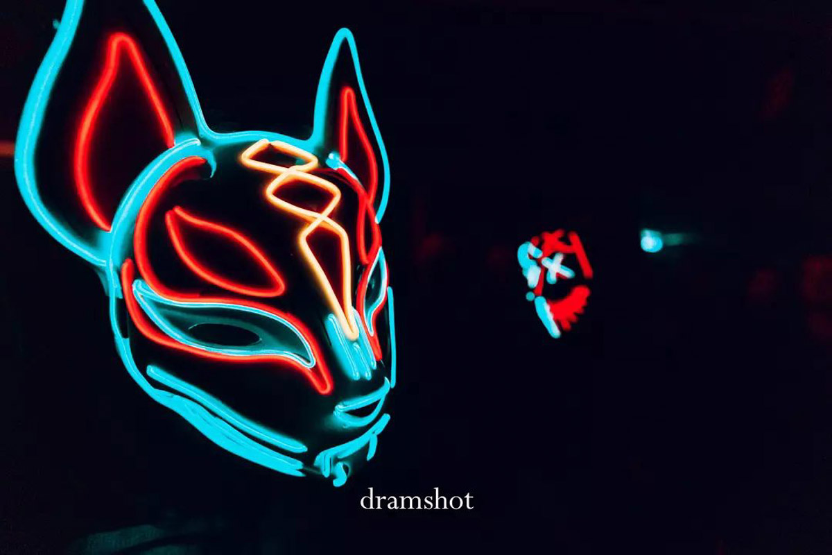 Три сотни слушателей «скинули с себя оковы будних дней и растворились в ритме техно-музыки». О том, как прошел очередной рейв-движ от команды Hexagon, — в фоторепортаже «Ключ-Медиа».