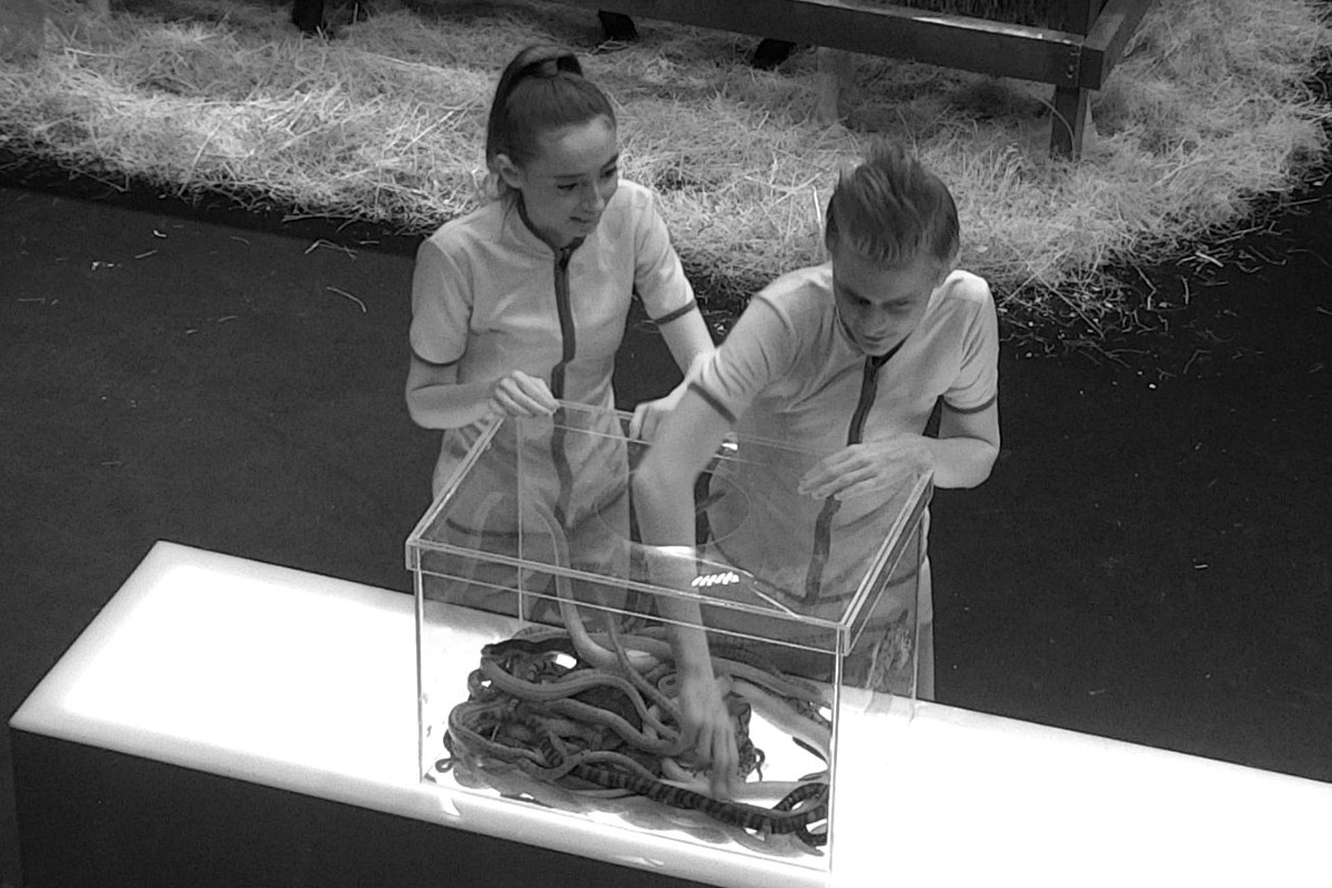 Выпуск экстрим-шоу «Полный блэкаут» на СТС при участии Аланы Чочиевой намечен на 19 октября. Перед премьерой «Ключ-Медиа» расспросил девушку о том, каково преодолевать страхи в компании блогера и редактора глянцевого издания Никиты Турчина