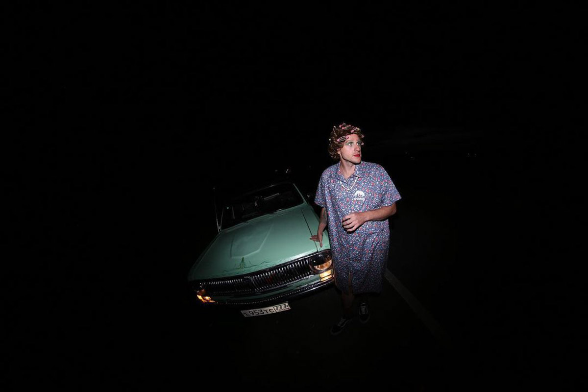 «ШкольниК и Бау» — шоу-проект двух рэп-исполнителей из Кольчугино. Артём Выдрёнков и Алексей Кокорин ведут канал на YouTube, герои которого уже набрали более 1 млн просмотров