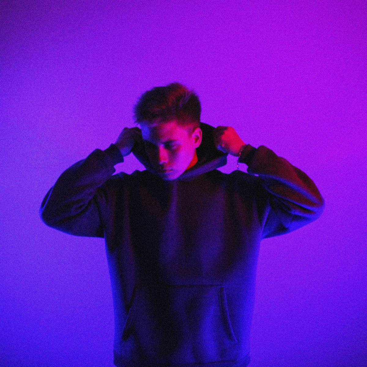 Осень, время премьер. Без лишних слов приступаем к прослушиванию свежих релизов владимирских музыкантов