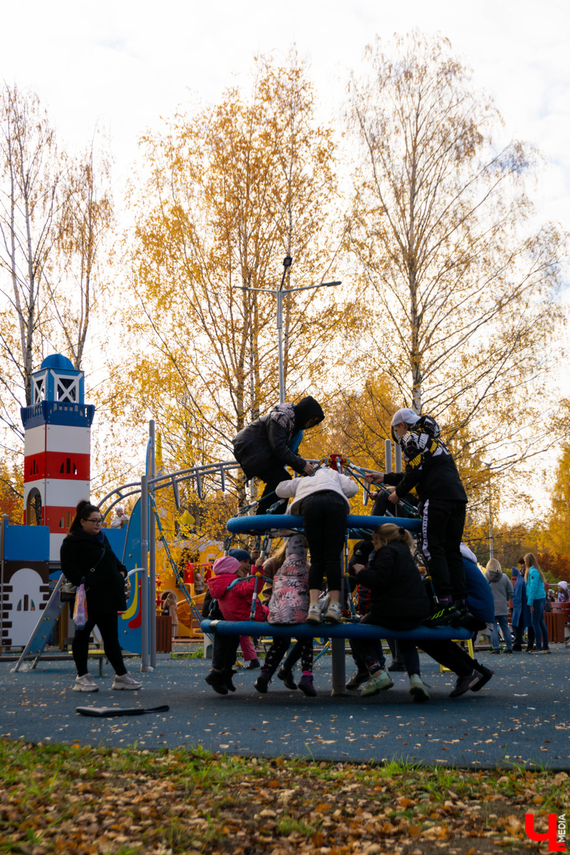 Парк «Добросельский» вернулся с новыми обновлениями. Посмотрим, как изменилось пространство, и чем теперь можно заняться в «Добросельском».