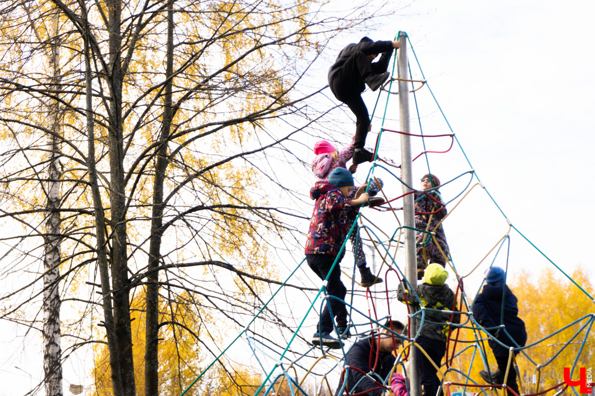 Парк «Добросельский» вернулся с новыми обновлениями. Посмотрим, как изменилось пространство, и чем теперь можно заняться в «Добросельском».