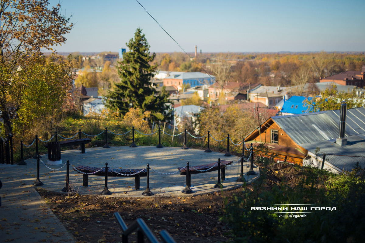 Это почти гадание на картах. Сделают в итоге или нет? Но концепты благоустройств всегда интересны, а потому мы собрали для вас эскизы «Лыбеди» и еще нескольких важных объектов.