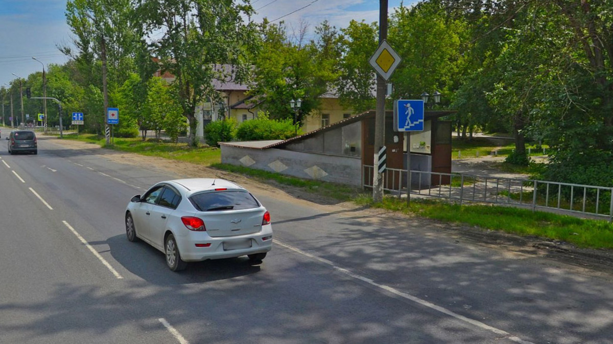 Это почти гадание на картах. Сделают в итоге или нет? Но концепты благоустройств всегда интересны, а потому мы собрали для вас эскизы «Лыбеди» и еще нескольких важных объектов.