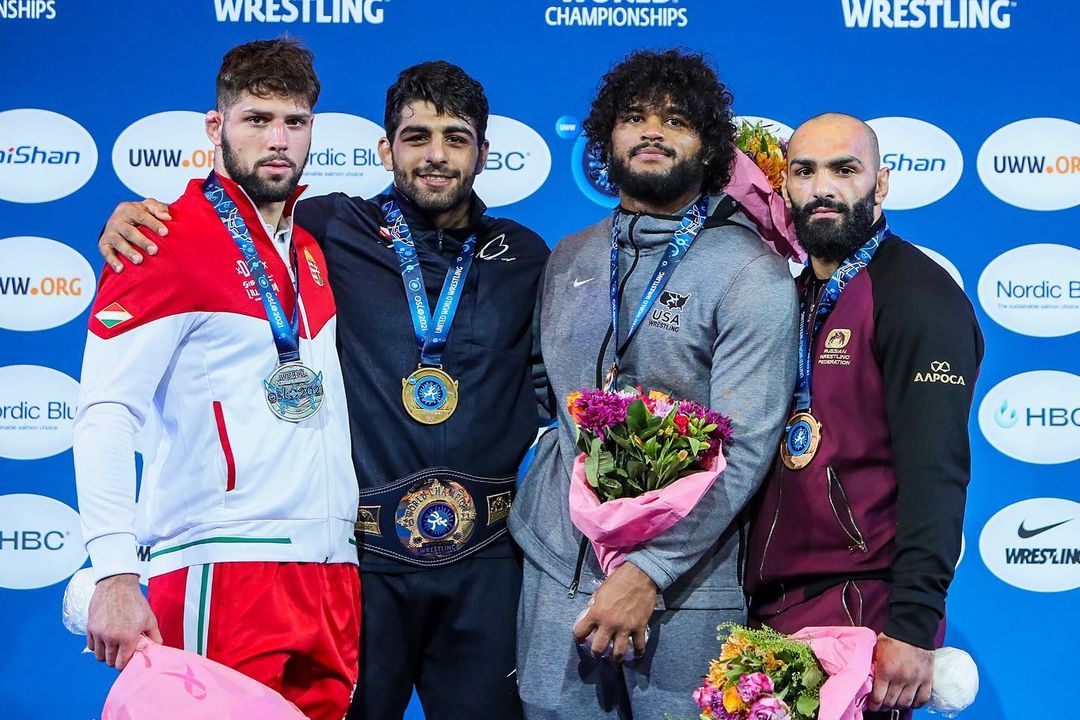 По интернетам сейчас гуляет мем с датой «10/10», который как нельзя лучше описывает успехи владимирских спортсменов. Именно в это время наши земляки собрали урожай медалей в разных дисциплинах, вернувшись домой победителями. Разве не «десять из десяти»?