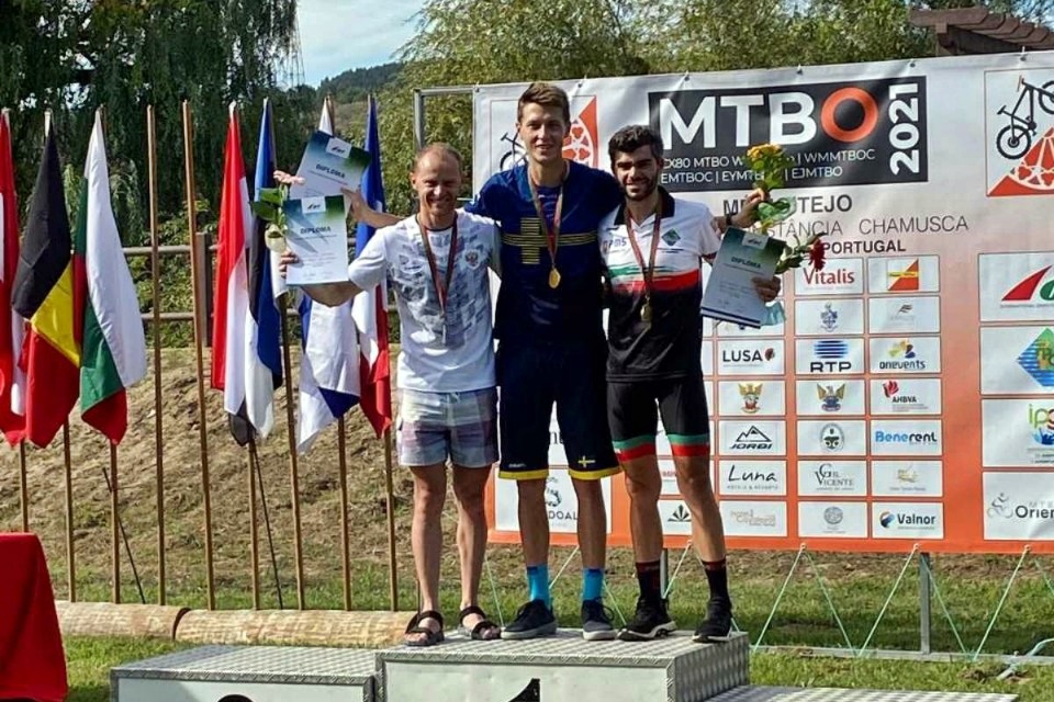 По интернетам сейчас гуляет мем с датой «10/10», который как нельзя лучше описывает успехи владимирских спортсменов. Именно в это время наши земляки собрали урожай медалей в разных дисциплинах, вернувшись домой победителями. Разве не «десять из десяти»?