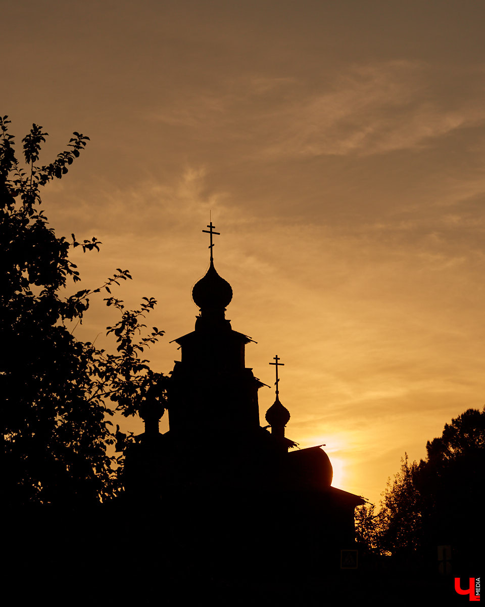 Суздаль для туристов актуален всегда, а потому занял хорошие позиции сразу в трех разных рейтингах. Так, город-музей вошел в десятку самых популярных направлений для отдыха в России. Причем осенью, зимой и даже в низкий сезон.