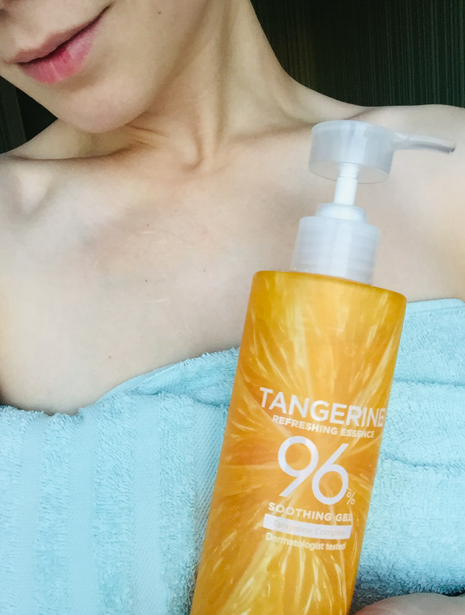 Руководствуясь актуальной повесткой, четверо журналистов «Ключ-Медиа» собрали себе небольшие бьюти-боксы с корейскими уходовыми средствами. Мы мыли головы шампунями, наносили крема, очищали кожу лица и покрывали ее эссенциями с вкраплениями золота - конечно же, без интересных находок в области корейской косметики не обошлось. Делимся впечатлениями в материале!