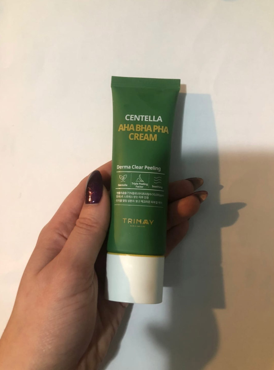 Руководствуясь актуальной повесткой, четверо журналистов «Ключ-Медиа» собрали себе небольшие бьюти-боксы с корейскими уходовыми средствами. Мы мыли головы шампунями, наносили крема, очищали кожу лица и покрывали ее эссенциями с вкраплениями золота - конечно же, без интересных находок в области корейской косметики не обошлось. Делимся впечатлениями в материале!