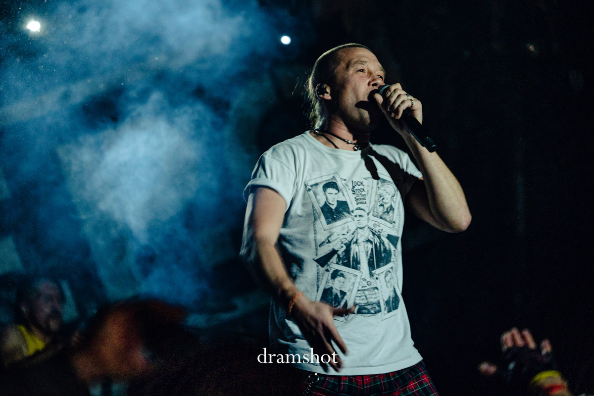 Необоснованная агрессия и владимирская панк-тусовка девяностых в интервью Антона «Пуха» и фоторепортаже с концерта F.P.G., приуроченного ко дню рождения группы.