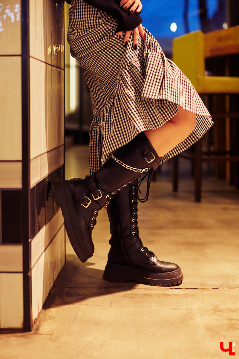 Валерии Антроповой 19 лет, она учится на первом курсе менеджмента и занимается творческим хобби. Мобильная съемка и видеоредакция располагают к распространению на работу личного чувства вкуса и стиля. Каков он? Расскажет «Ключ-Медиа».